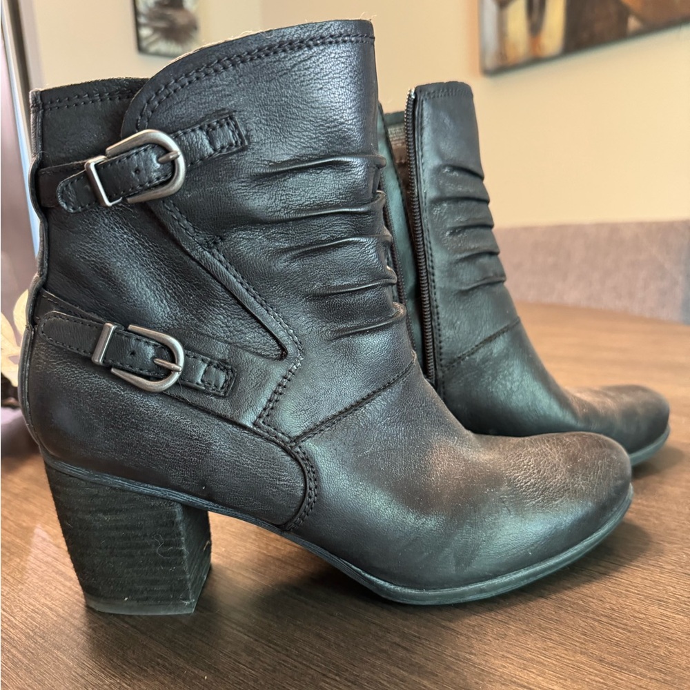 Josef Seibel boot size 41 - Black